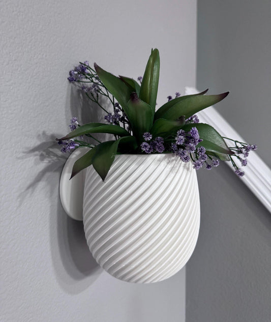 Wall Planter with Spiral Patterns - Indoor Hanging Plant Holder for Home Decor & Housewarming Gift